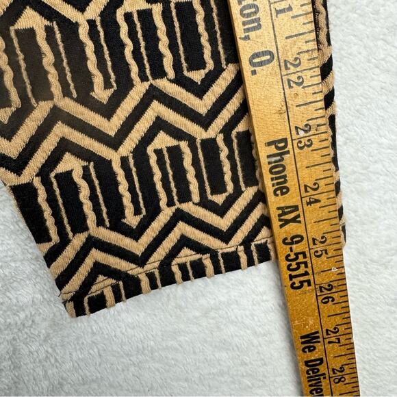 Chico's Blocked Jacquard Long Sleeve Textured Tab Shoulder Top Black Sz 3 US XL - Picture 16 of 16